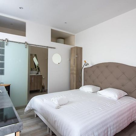 Le Viotte King Size Apartment เบอซองซง ภายนอก รูปภาพ
