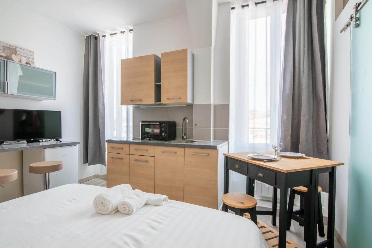 Le Viotte King Size Apartment เบอซองซง ภายนอก รูปภาพ