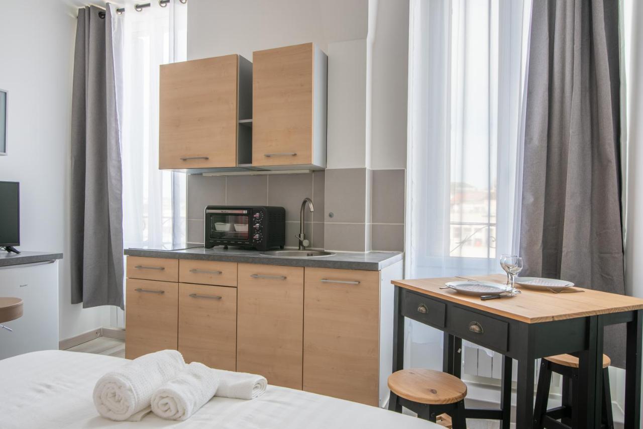 Le Viotte King Size Apartment เบอซองซง ภายนอก รูปภาพ